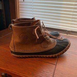 Sorel in and out boots